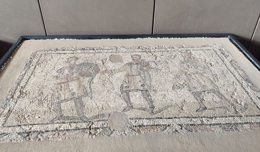 Üç Hokkabaz Mozaiği Necmi Asfuroğlu Arkeoloji Müzesi’nde sergileniyor