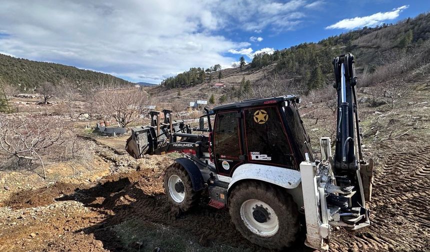 Toroslar Belediyesi, kırsalda çalışmalarını sürdürüyor