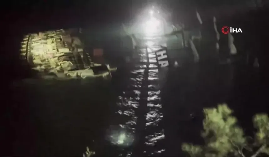 Fethiye'de kayalıklara çarpan tekne battı: 6 kişi kurtarıldı, 1 kişi kayıp