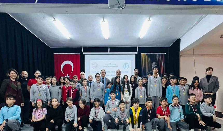 6. Geleneksel Alaplı Akıl ve Zeka Oyunları Turnuvası gerçekleştirildi