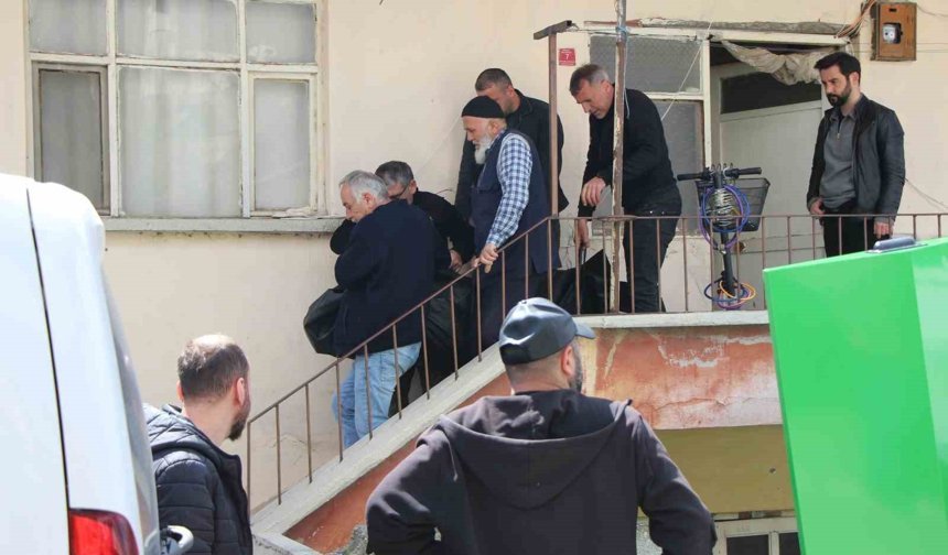 Aynı evde 11 yıl arayla ikinci soba faciası: Bu kez baba ve oğlu hayatını kaybetti