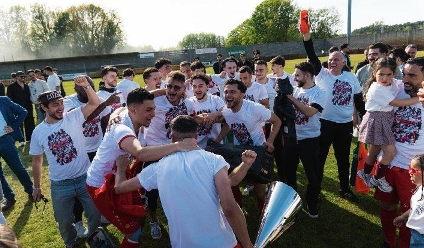 Belçika'da ilk kez bir Türk takımı şampiyon oldu
