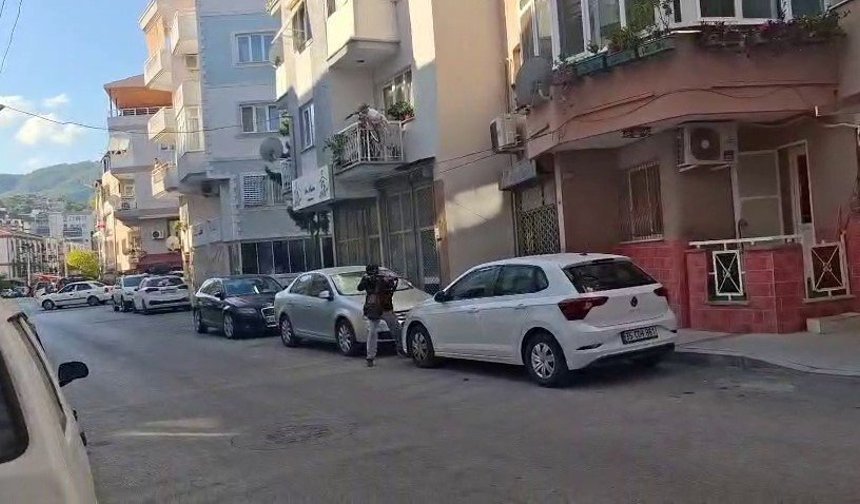İzmir'deki polis merkezi saldırısında sanıklar hakim karşısında