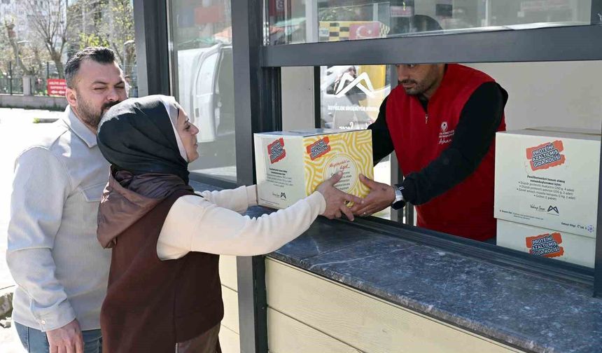 Mersin Büyükşehir Belediyesinden fenilketonüri hastalarına gıda desteği