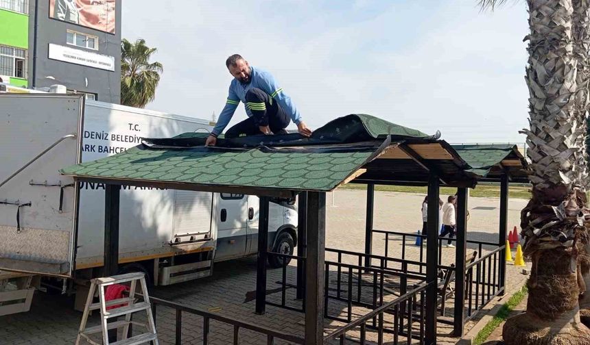 Mersin'de park ve yeşil alanlarda bakım seferberliği