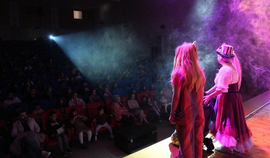 Minikler hem eğlendi hem öğrendi