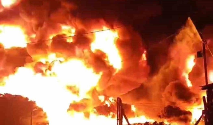 Sulama boruları alevlere teslim oldu