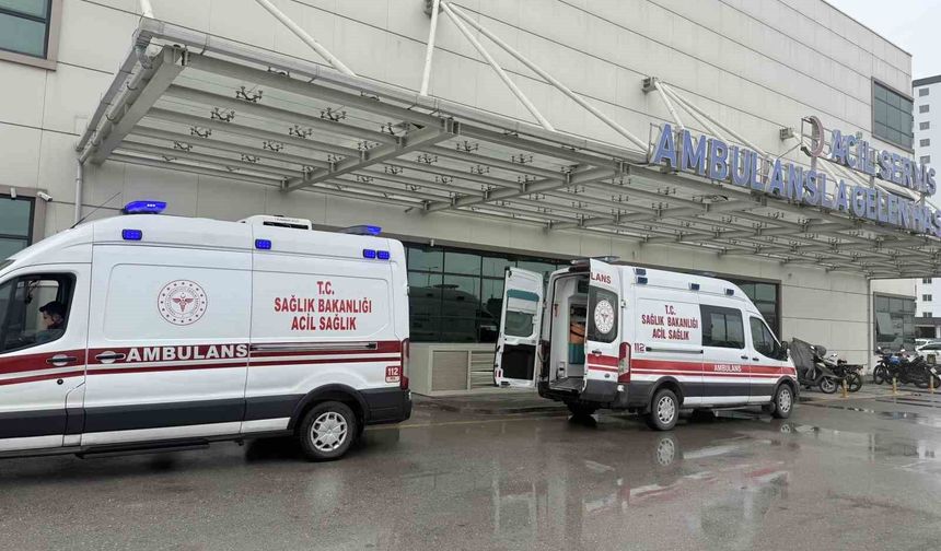 Tarsus'ta 3 öğrenci çiğ köfteden zehirlendi