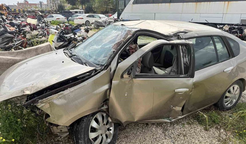 Tarsus'ta feci kaza: 2 ölü, 2 yaralı