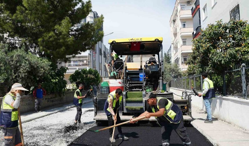 Tarsus'ta yol yenileme çalışmaları hız kesmiyor
