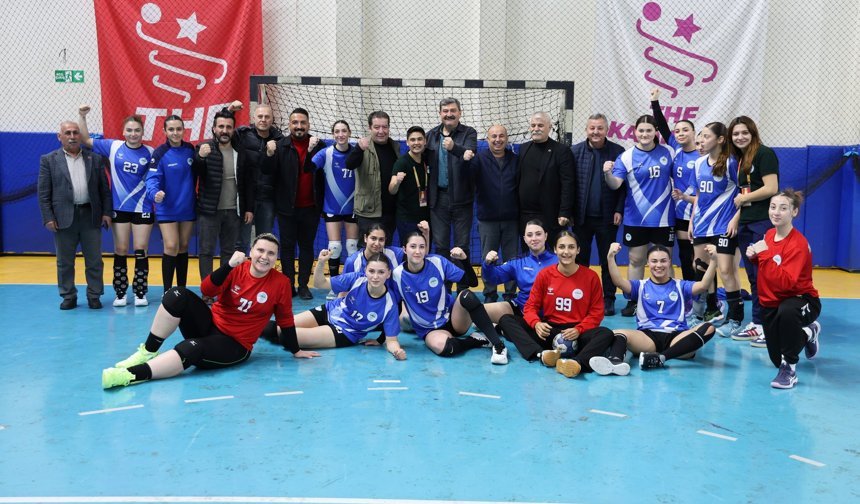 Toroslar’ın kadın hentbol takımı adını Final-Four’a yazdırdı