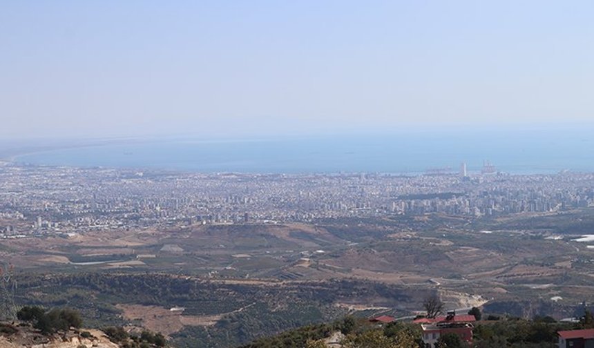 Mersin, haftaya güneşli ve sıcak hava ile başladı