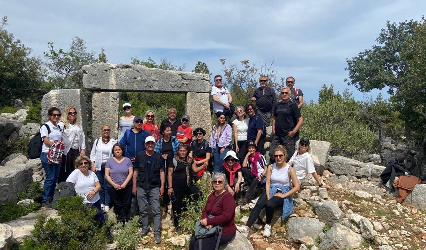 İçel Sanat Kulübü, doğa ve tarihi buluşturduğu etkinlikte “Bahara Merhaba” dedi
