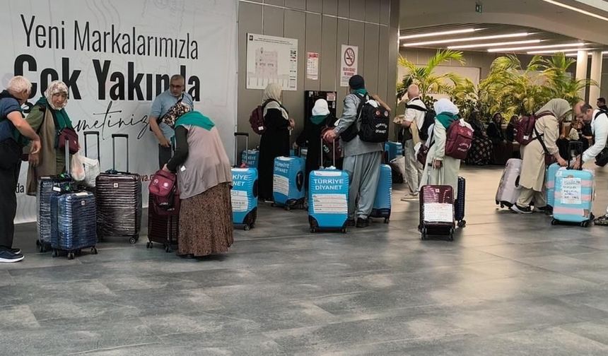 Anamurlu hacı adayları, dualarla kutsal topraklara uğurlandı