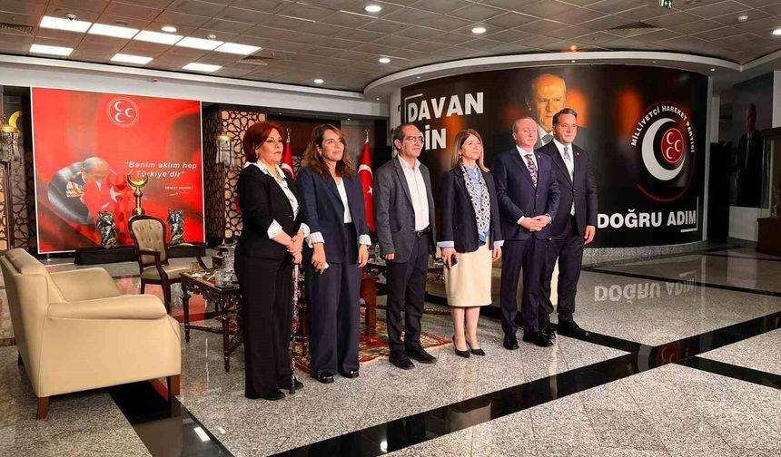 DEM Parti, MHP'ye bayram ziyaretinde bulundu