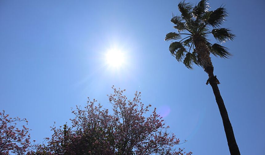 Mersin’de sıcaklık 30 derece sınırında