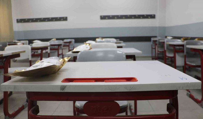 1 milyon 22 bin 658 öğrencinin gireceği LGS'nin hazırlıkları devam ediyor