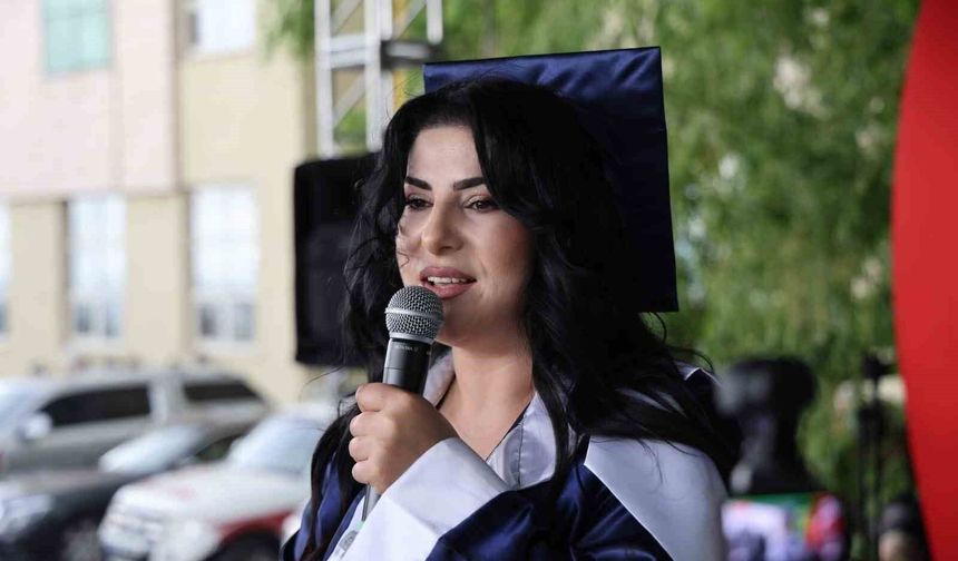 Açık lise mezuniyetinden üniversite birinciliğine: Emine Güneş'in azim ve başarı hikayesi