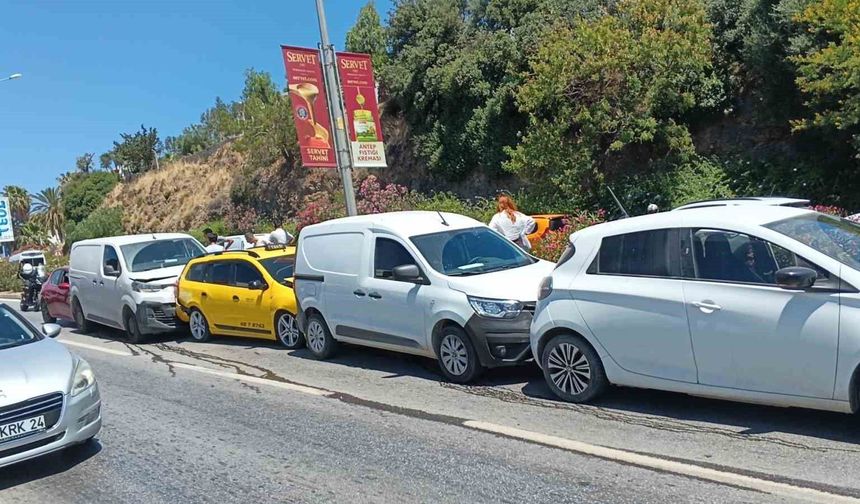 Bodrum'da zincirleme kaza: '5 araç birbirine girdi'