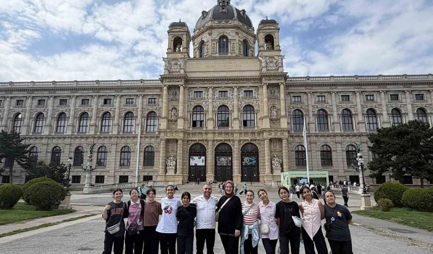 Dağ köylerinden dünya sahnelerine