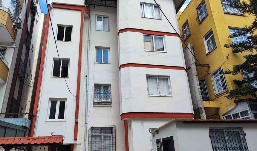 İcra müdür yardımcısı genç kadın düğününe iki ay kala evinde ölü bulundu