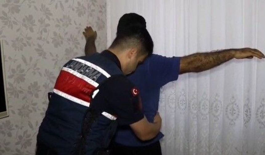 Mersin merkezli terör operasyonunda 2 şüpheli tutuklandı