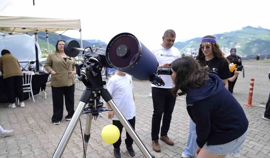 Mersin'den Artvin'e bilim köprüsü: Çocuklar atölyelerde eğlenerek öğrendi
