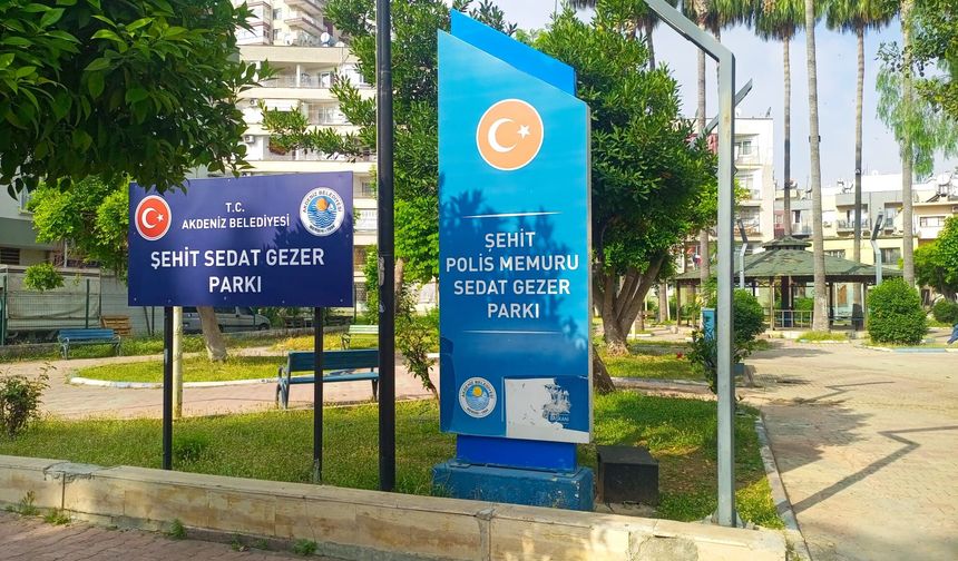 Parklardaki açık elektrik kabloları tehlike saçıyor