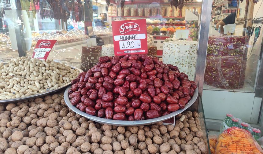 Mersin’de gençlik meyvesi 420 TL’ye satılıyor