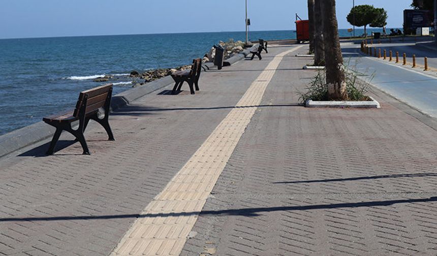 Mezitli’de yere çöp atanlar cezalandırılıyor, sahiller temiz kalıyor