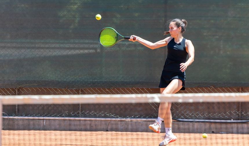Yenişehir’de tenis turnuvası sona erdi