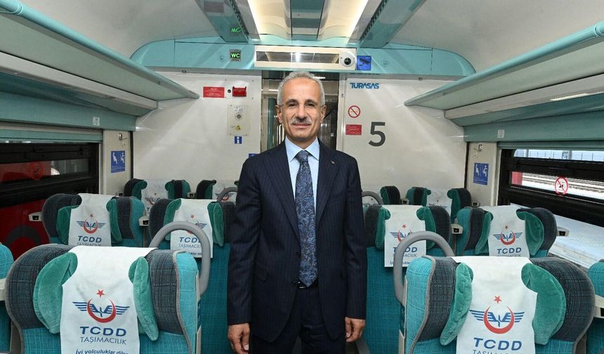 Bakan Uraloğlu: 'Milli Elektrikli Tren Setlerimizi devreye alıyoruz'