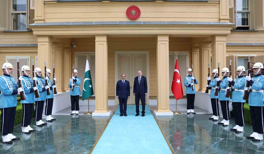 Cumhurbaşkanı Erdoğan, Pakistan Başbakanı Şerif'i resmi törenle karşıladı
