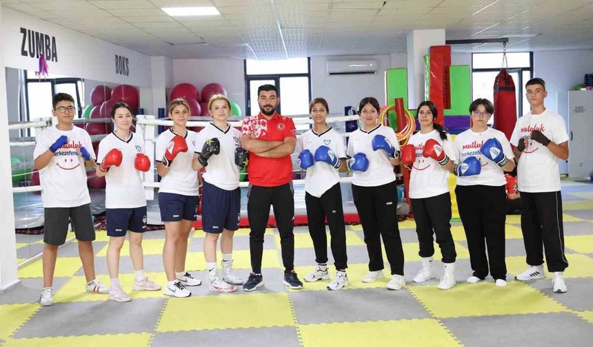 Denizlili boksörler Türkiye Yıldızlar Boks Şampiyonası'nda mücadele edecek