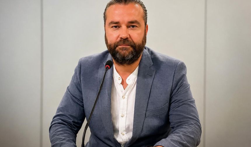 Gazeteciler mesleklerinin geleceği için yasa istiyor