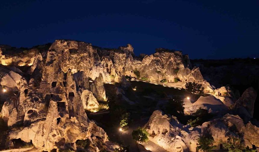 Kapadokya ışıl ışıl oldu