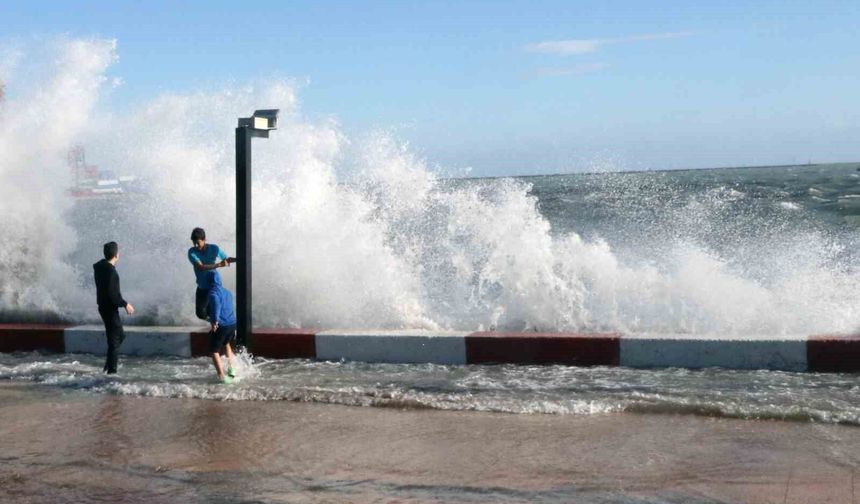 Meteoroloji'den Muğla denizleri için fırtına uyarısı