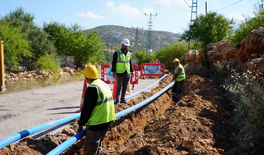 Silifke'de 30 yıllık su deposu yenilendi, 2 bin 100 metrelik hat tamamlandı