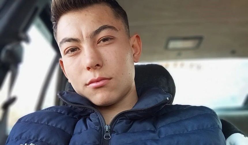 Traktörü durdurmak isterken hayatından oldu