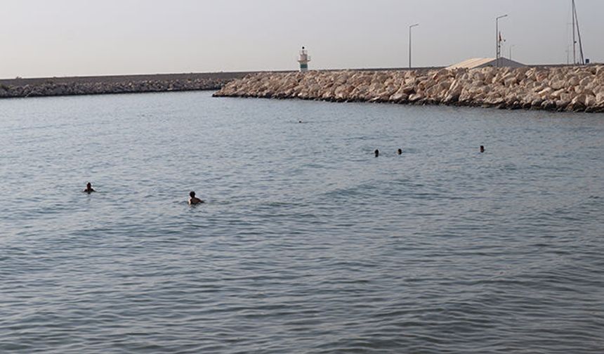 Mersin’de deniz suyu sıcaklığı rekor seviyeye yükseldi