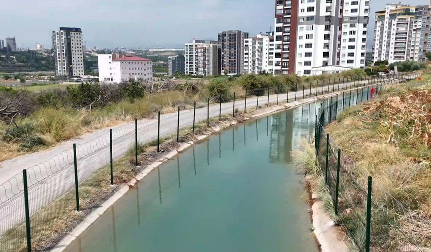 Toroslar Belediyesinden DSİ sulama kanalına tel çitle önlem