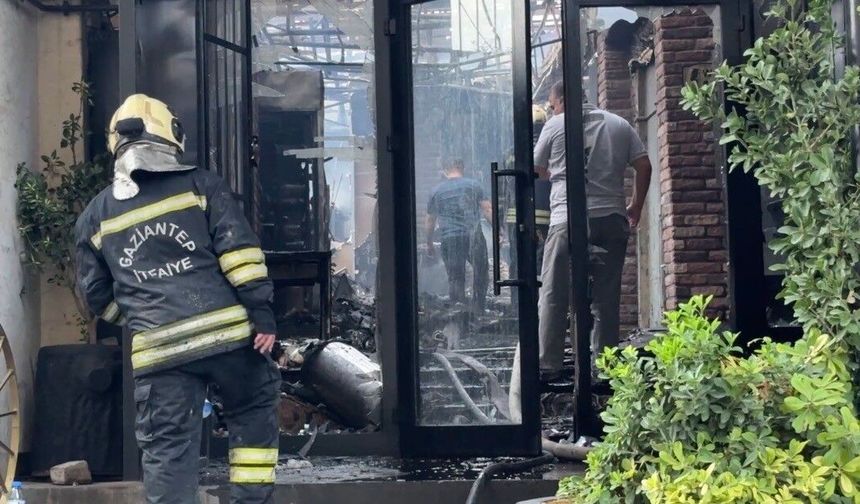 Gaziantep'te restoran yangnı: Çok sayıda ekip müdahale etti