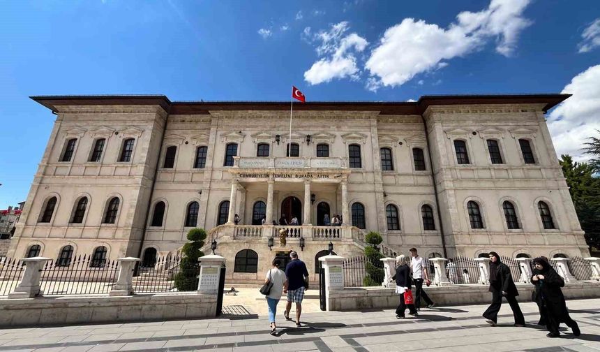 Sivas Atatürk ve Kongre Müzesi ziyaretçi rekoruna koşuyor