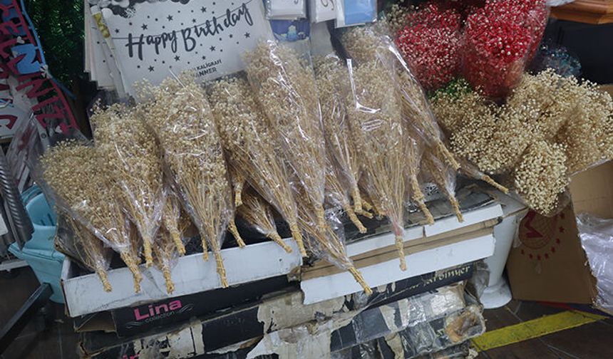Mersin’de özel günlerde kullanılan beyaz nefes çiçeklerine yoğun ilgi
