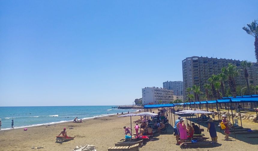 Mersin’de deniz suyu sıcaklığı 30 derece sınırında