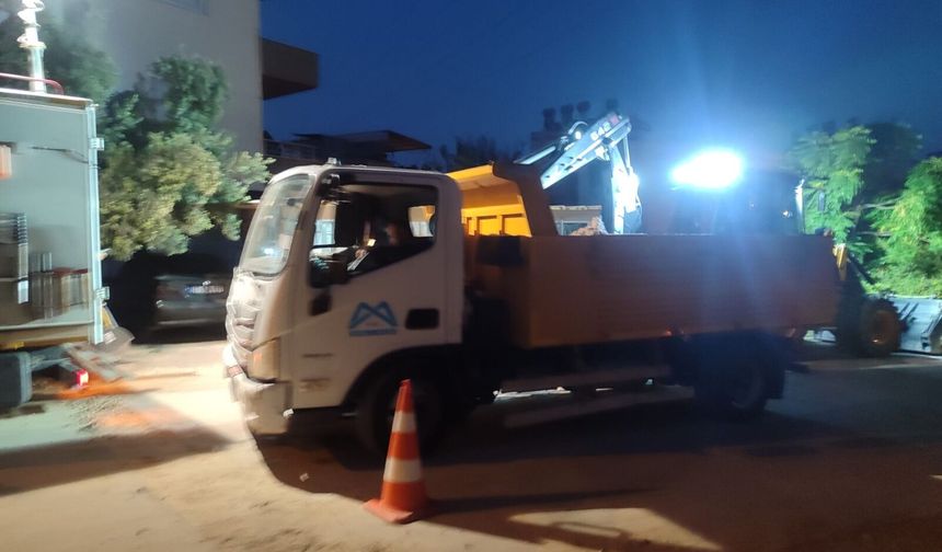 MESKİ, sorunlu boru hatlarında gece mesaisi yaptı