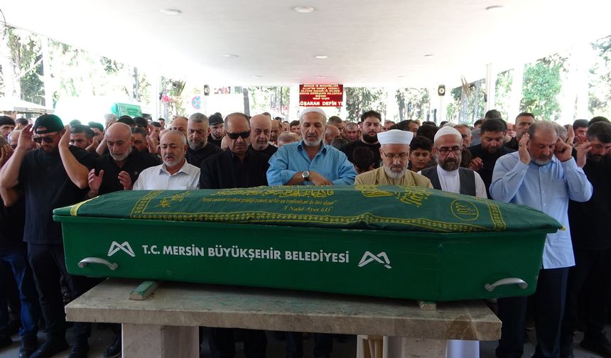 Belçika'da polis tarafından vurulduğu öne sürülen 4 çocuk babası Mersin'de defnedildi