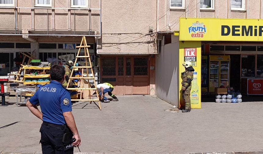 Doğalgaz borusundaki sızıntı paniğe sebep oldu: 6 katlı apartman tedbir amaçlı tahliye edildi