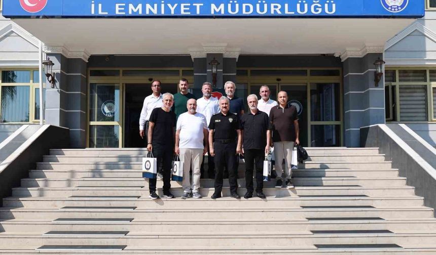 Emniyet Müdürü Aktaş, yaş haddinden emekli olan meslektaşlarıyla buluştu