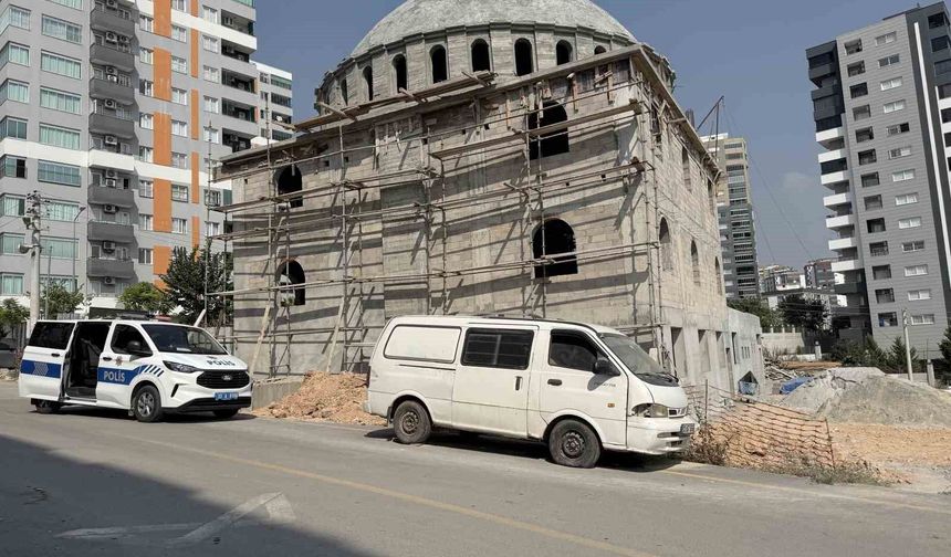 Gece bekçisi inşaatta ölü bulundu